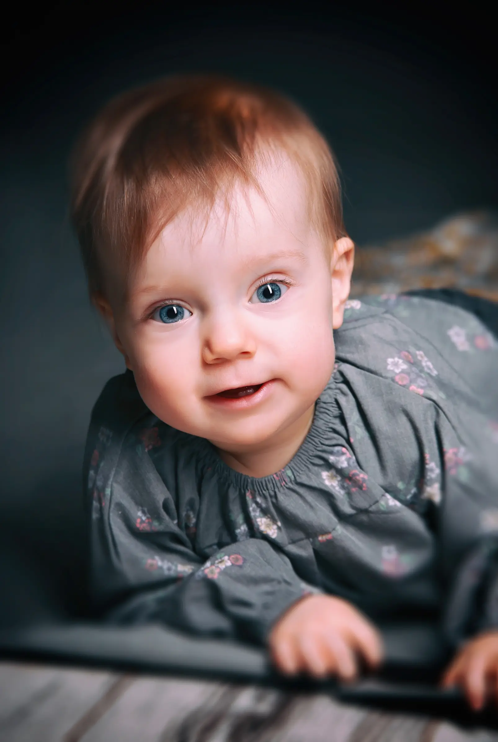 Baby-Portrait mit blauen Augen