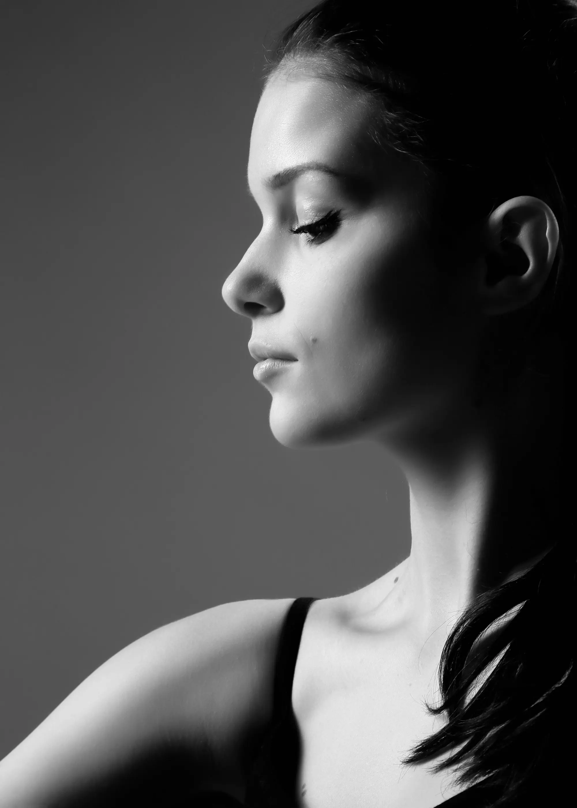 Elegantes Seitenprofil in Schwarzweiss